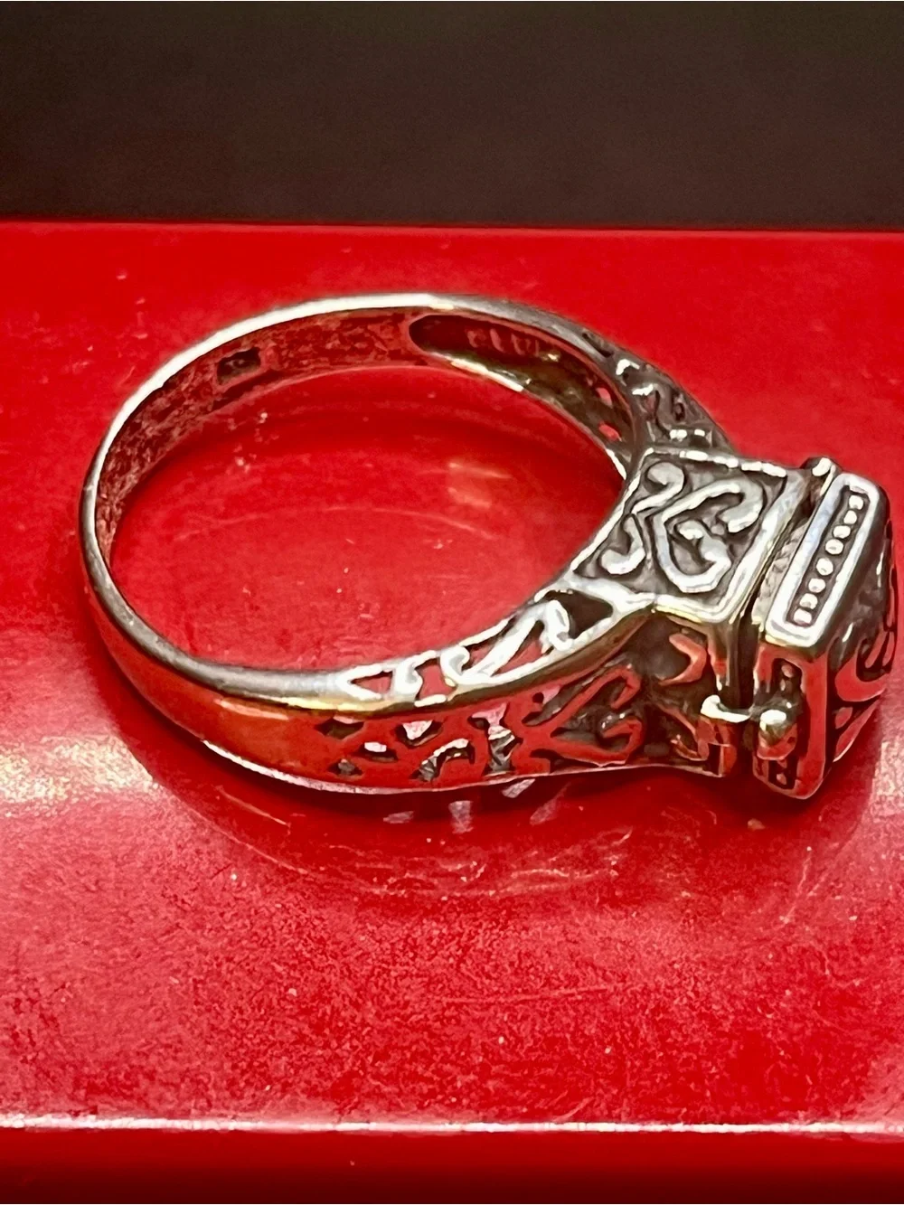 Sterling Silver Poison Ring Secret Compartment Hinged Size 8
